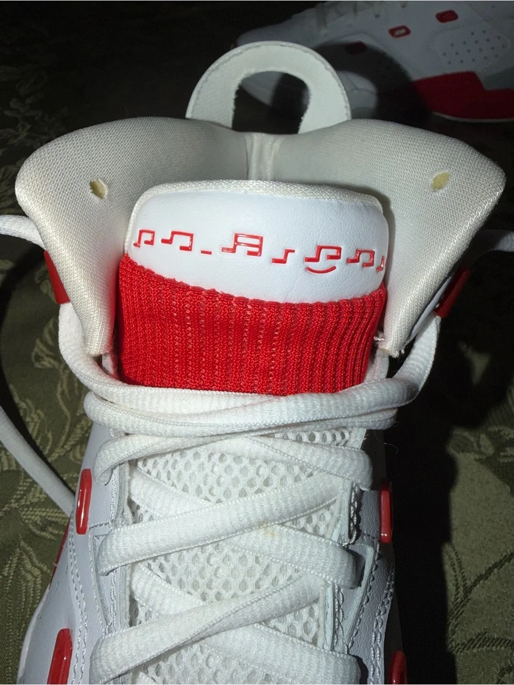 Air Jordan Kids 'WHITE FIRE RED' Top Sneakers
